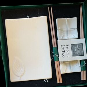 Discovery Channel Japanese Leaf Ceramic Sushi Dinnerware Set For Two  Gift Box